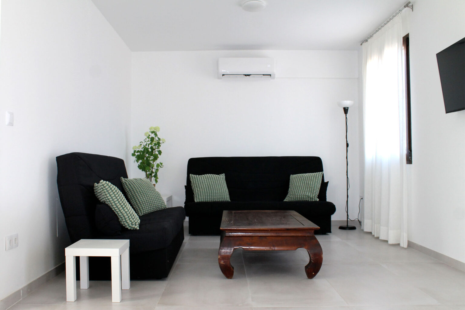 Alquiler-de-Casa-con-vistas-en-Caravaca-salon-1