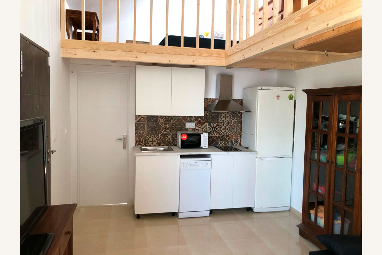 Casa-de-1-dormitorio-con-terraza-y-vistas-en-Caravaca-cocina-1