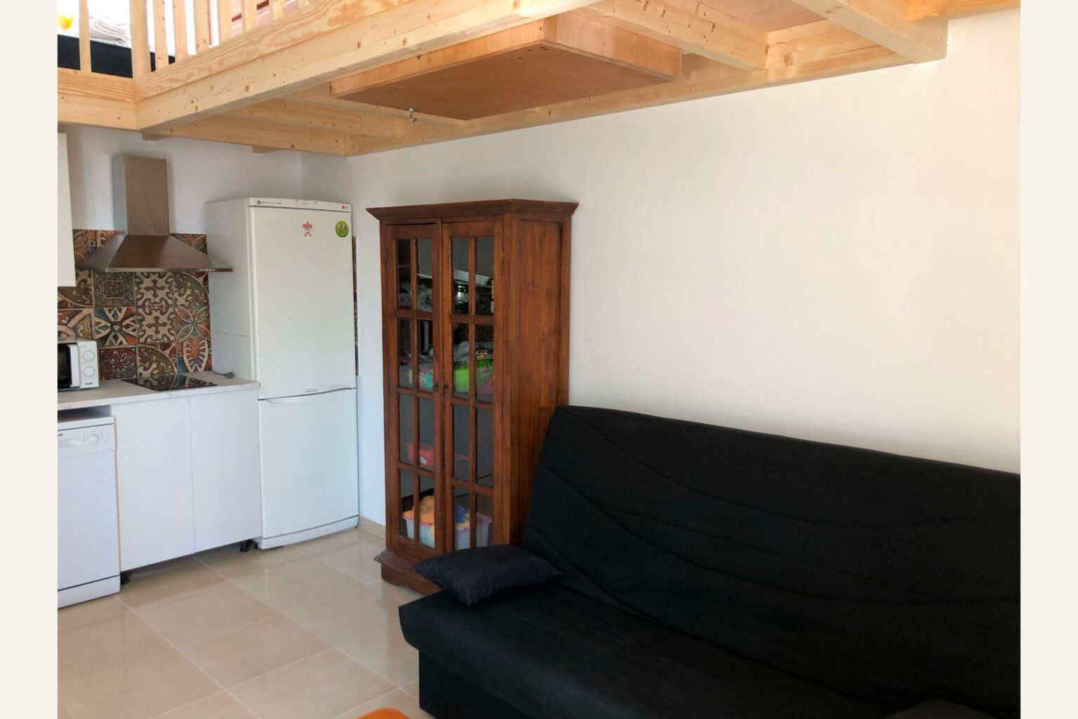 Casa-de-1-dormitorio-con-terraza-y-vistas-en-Caravaca-cocina-2