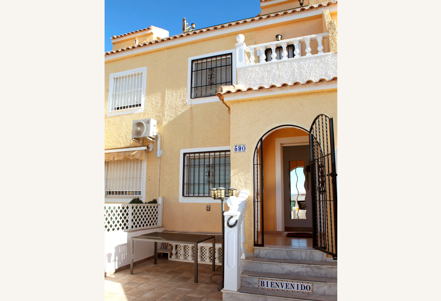 Entrada-2-Bungalow-Gran-Alacant