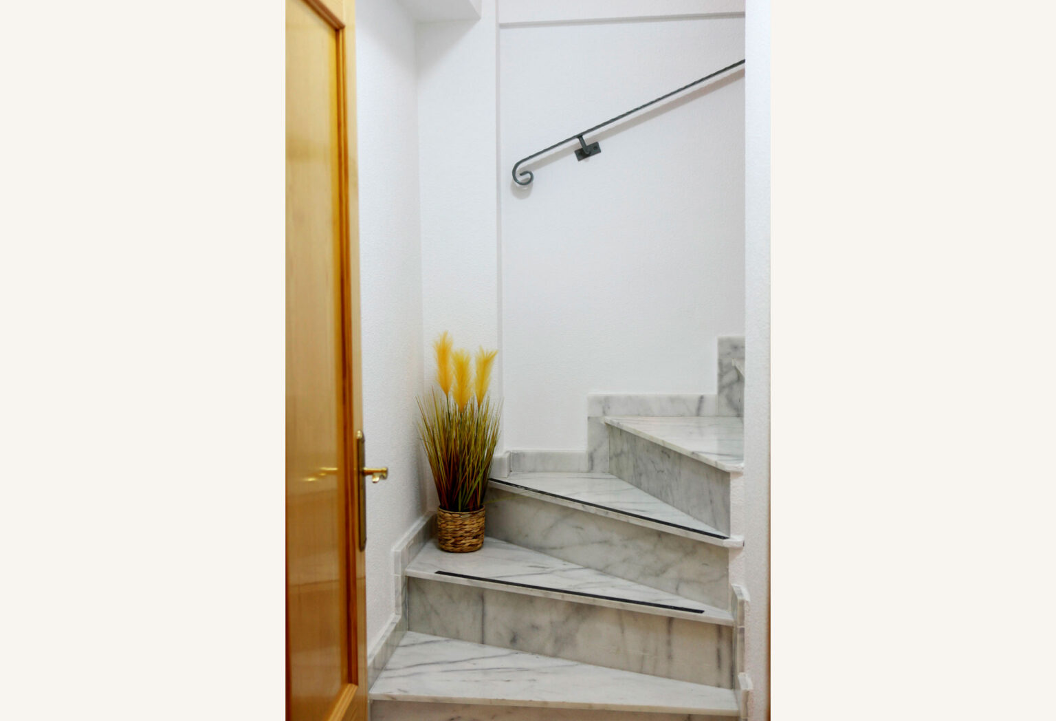 Escaleras-1-Bungalow-Gran-Alacant