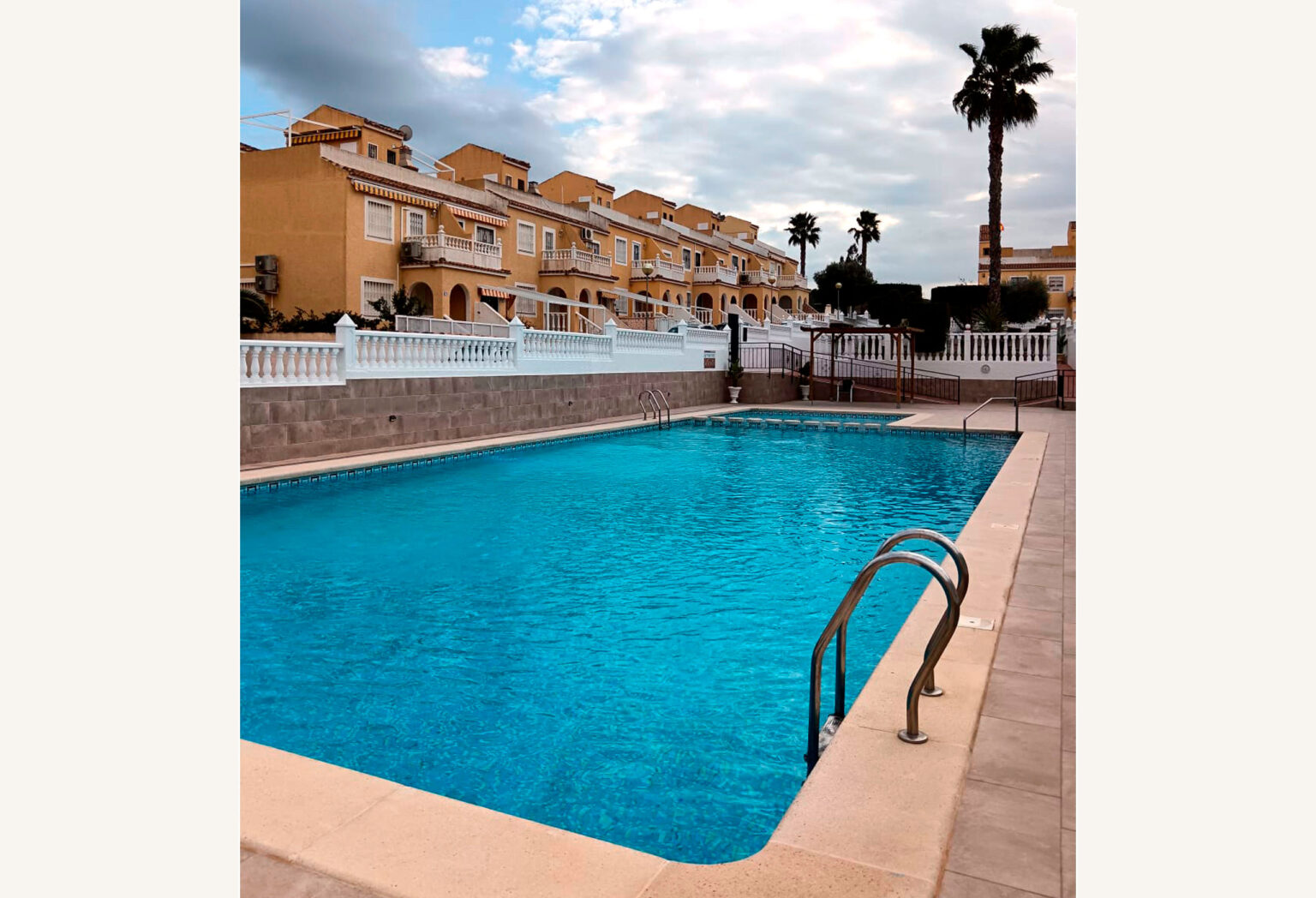 piscina-1-Bungalow-Gran-Alacant